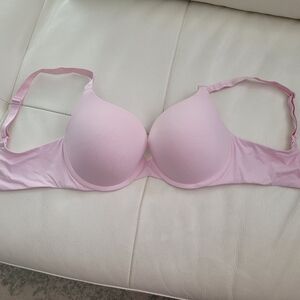 Victoria Secrets Pink Bra 34D